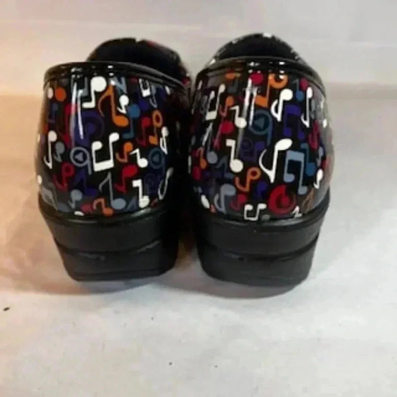 NEW Easy Works By Easystreet Music Note Professional Shoes Clogs Women’s sz 10W - Picture 6 of 9